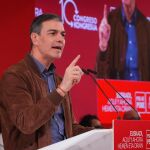 AMP.-Sánchez afirma que su Gobierno seguirá subiendo el SMI "este año y el siguiente y el siguiente y el siguiente"