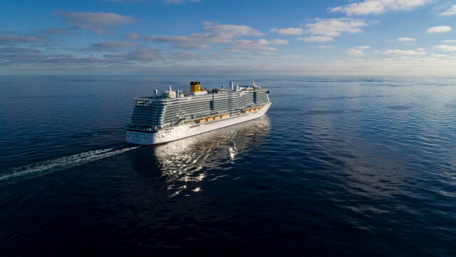 El crucero Cosa Toscana rumbo a San Remo
