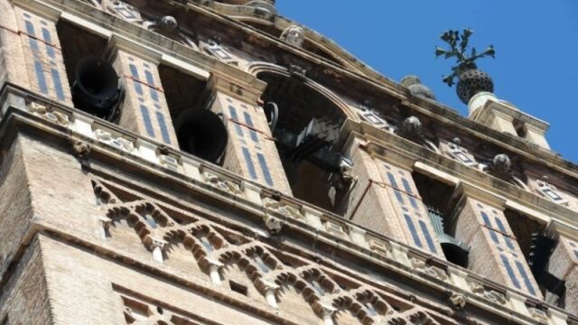 Esta es la Catedral de España con más campanas: tiene 16 de volteo y 6 de badajo