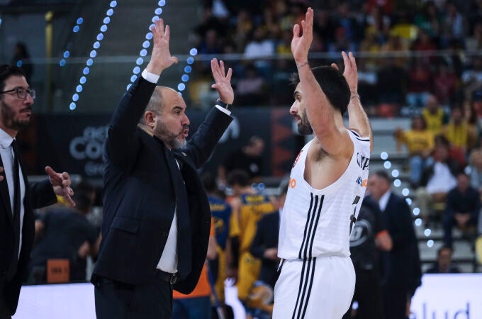 Chus Mateo y Campazzo, en la semifinal ante el Dreamland Gran Canaria