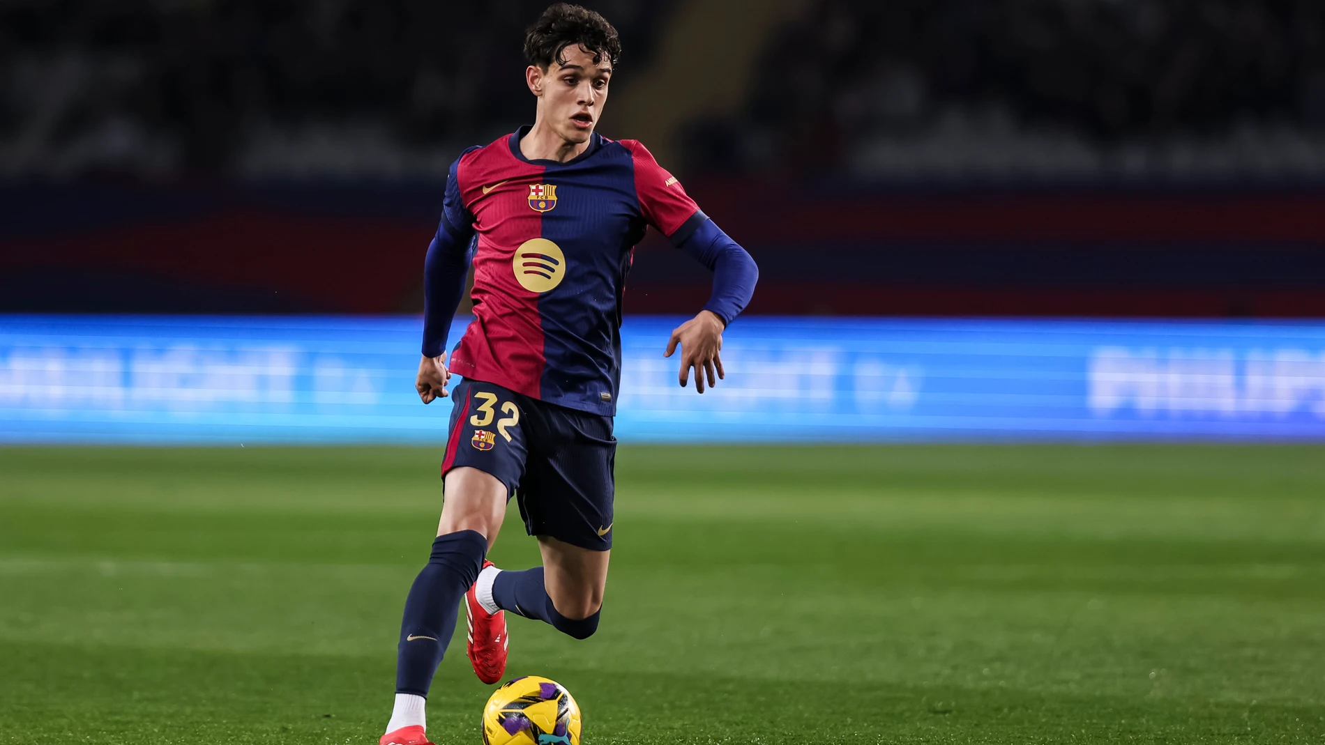 Hector Fort of FC Barcelona in action during the Spanish league, La Liga EA Sports, football match played between FC Barcelona and Rayo Vallecano at Estadio Olimpico de Montjuic on February 17, 2025 in Barcelona, Spain. AFP7 17/02/2025 ONLY FOR USE IN SPAIN