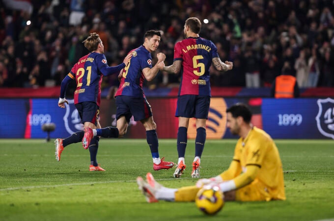 FC Barcelona v Rayo Vallecano - La Liga EA Sports
