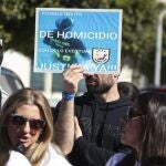 Manifestación en recuerdo de los dos guardias civiles asesinados en Barbate (Cádiz)