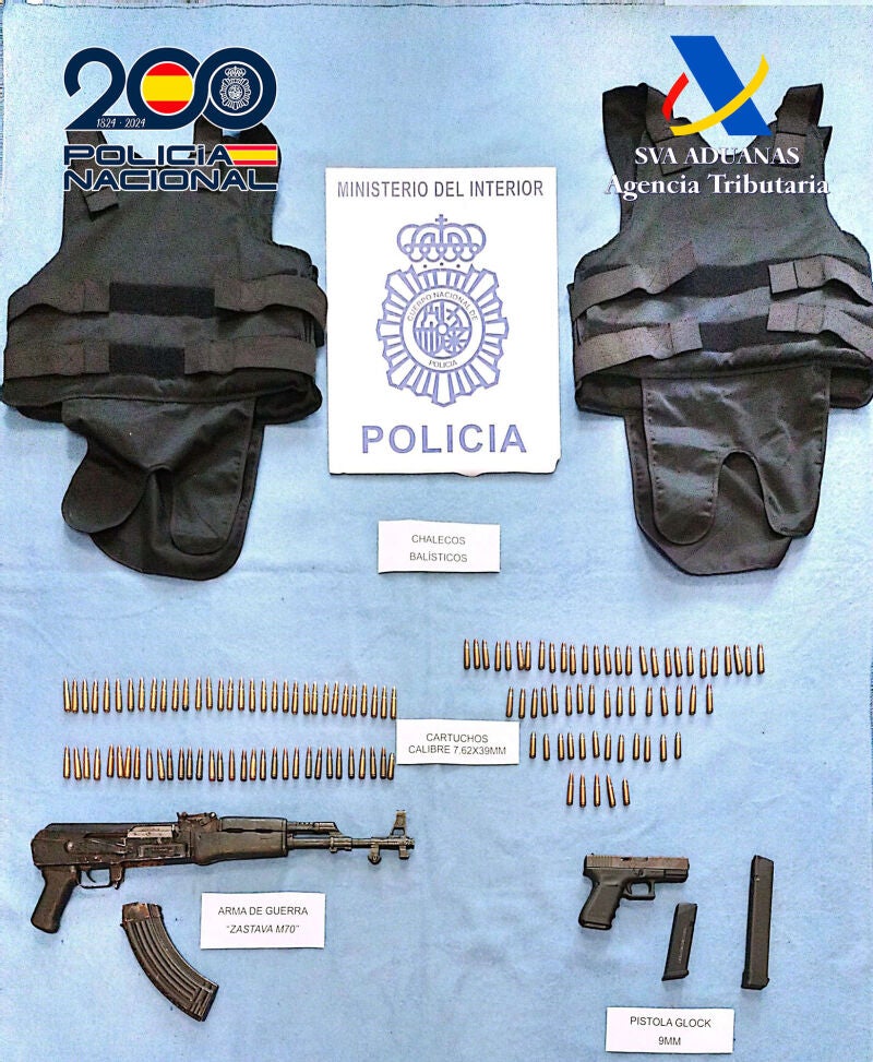 Armas intervenidas en la operación en Huelva