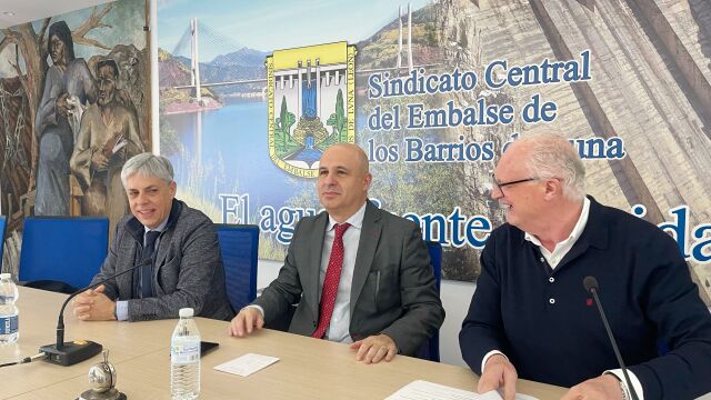 El viceconsejero de Política Agraria Comunitaria y Desarrollo Rural, Jorge Llorente, en la XII Jornada de Formación de la Asociación de Comunidades de Regantes de la Cuenca del Duero, Ferduero, celebrada en Hospital de Órbigo (León)