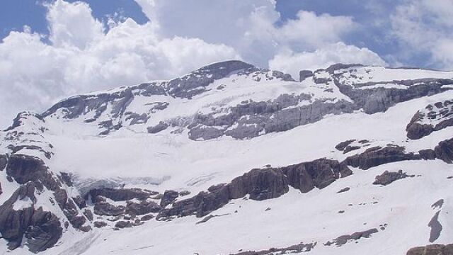 El glaciar de Monte Perdido, en peligro de desaparecer: entra en la lista de "víctimas climáticas"