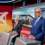 Olaf Scholz y Friedrich Merz durante un debate electoral 