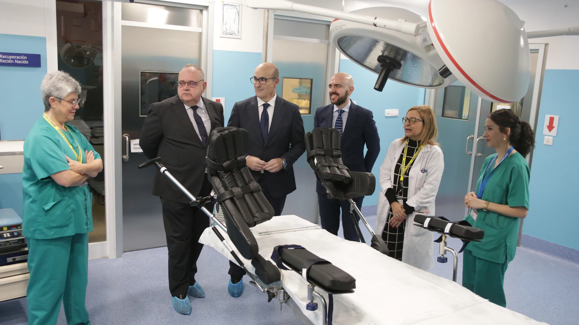 Alejandro Vázquez visita el complejo asistencial de Zamora