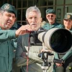 Fernando Grande-Marlaska en el destacamento del Servicio de Protección de la Naturaleza (Seprona) de la Guardia Civil en Doñana