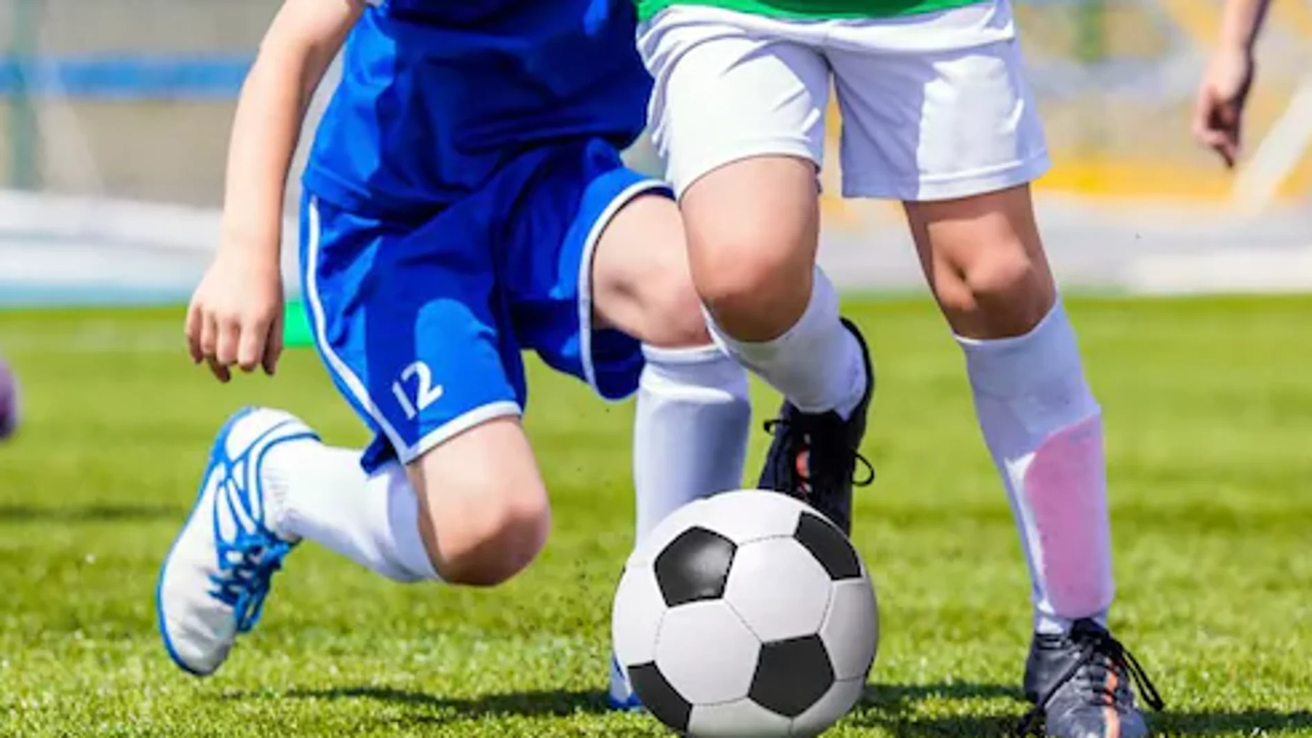 Los padres de los niños acusados de acosar a un árbitra de 13 años estallan: "¿Quién escucha a nuestros hijos?"