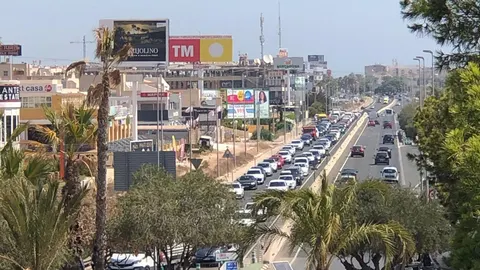 La N-332 en la rotonda de La Zenia, en Orihuela, Alicante