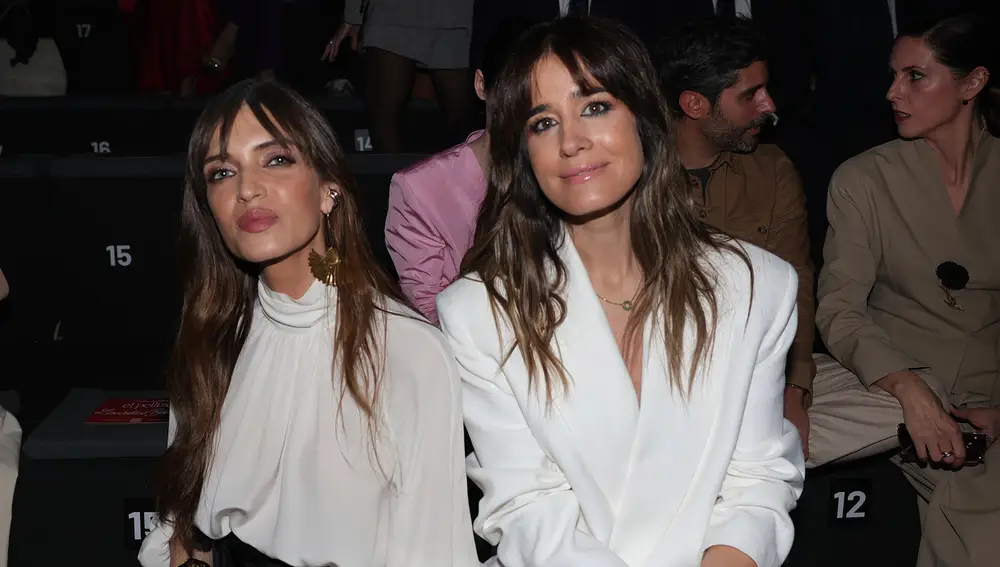 Sara Carbonero e Isabel Jiménez en el desfile de Pedro del Hierro de la MBFW
