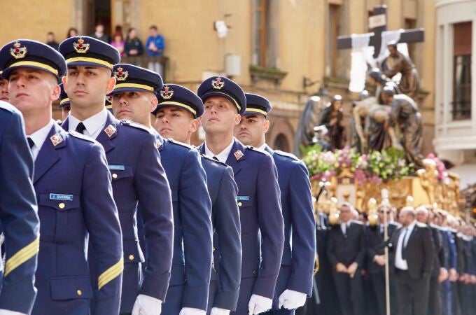 La Academia del Aire y Minerva y Vera Cruz se dan la mano para celebrar el 80 aniversario de ‘El Descendimiento’