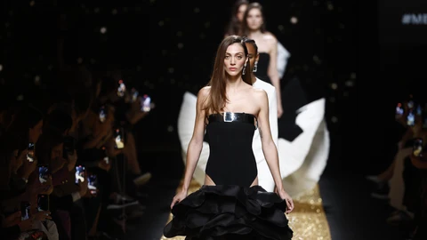 Desfile de Isabel Sanchís en la MBFWM.