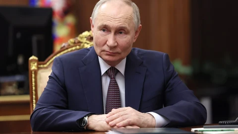 Rusia/EEUU.- Putin respalda la propuesta de EEUU de recortar un 50 por ciento el gasto militar