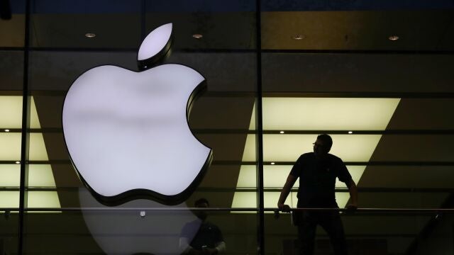 A silhouette next to an Apple during the sale start of the new iPhone X at the Apple store Grosse Bockenheimer Strasse in Frankfurt, Germany.