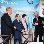 El consejero José Luis Sanz Merino, inaugura la I Jornada sobre Carreteras Sostenibles y Resilientes, junto a, entre otros, el alcalde José Mazarías y el presidente de la Diputación de Segovia, Miguel Ángel de Vicente