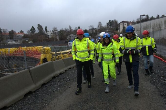 Economía/Transportes.- Óscar Puente visita las obras de ACS en la estación de metro de Fornebu en Oslo