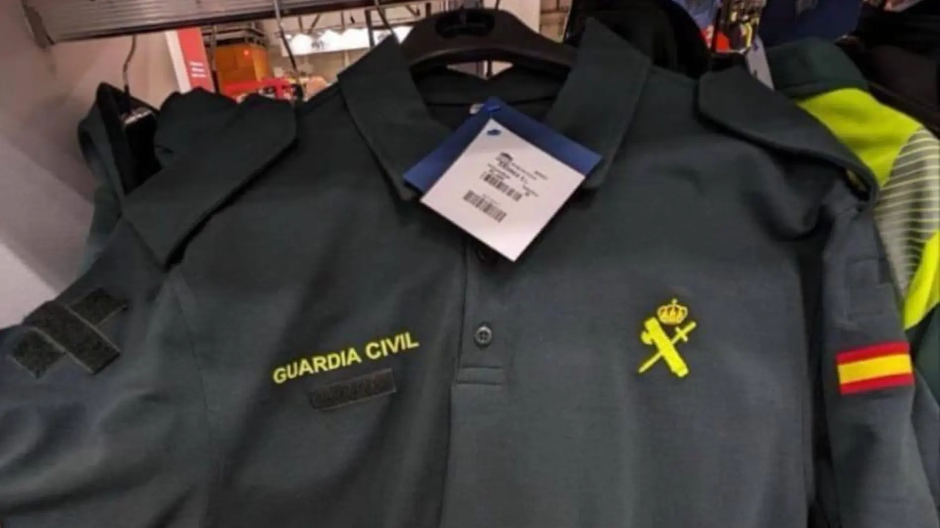 Los nuevos polos que tendrán los agentes de la Guardia Civil