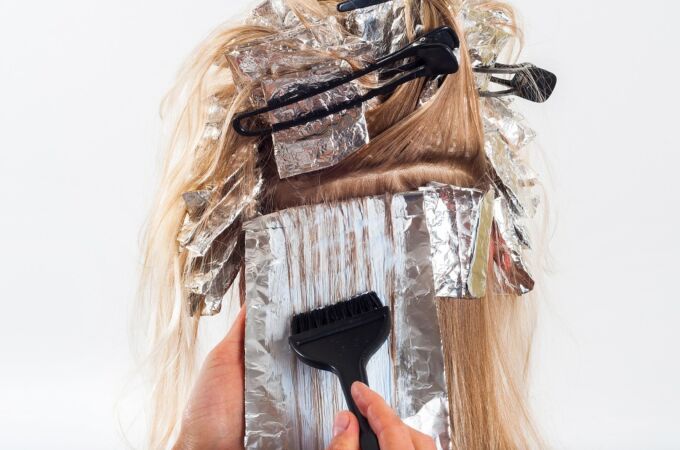 Adiós a las canas en un día: el remedio sin tintes ni químicos que actúa en 24 horas