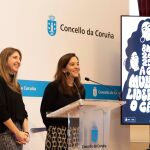 Inés Rey (derecha) en una rueda de prensa esta semana. 