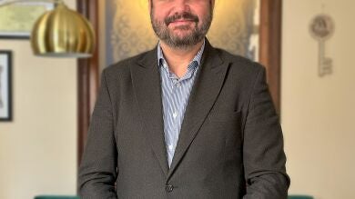 Luis María Pardo (Iustitia Europa): "La solución no es destruir olivares  para poner placas solares"