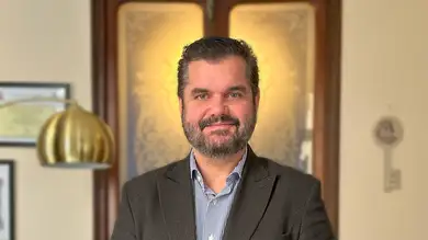 Luis María Pardo (Iustitia Europa): "La solución no es destruir olivares para poner placas solares"