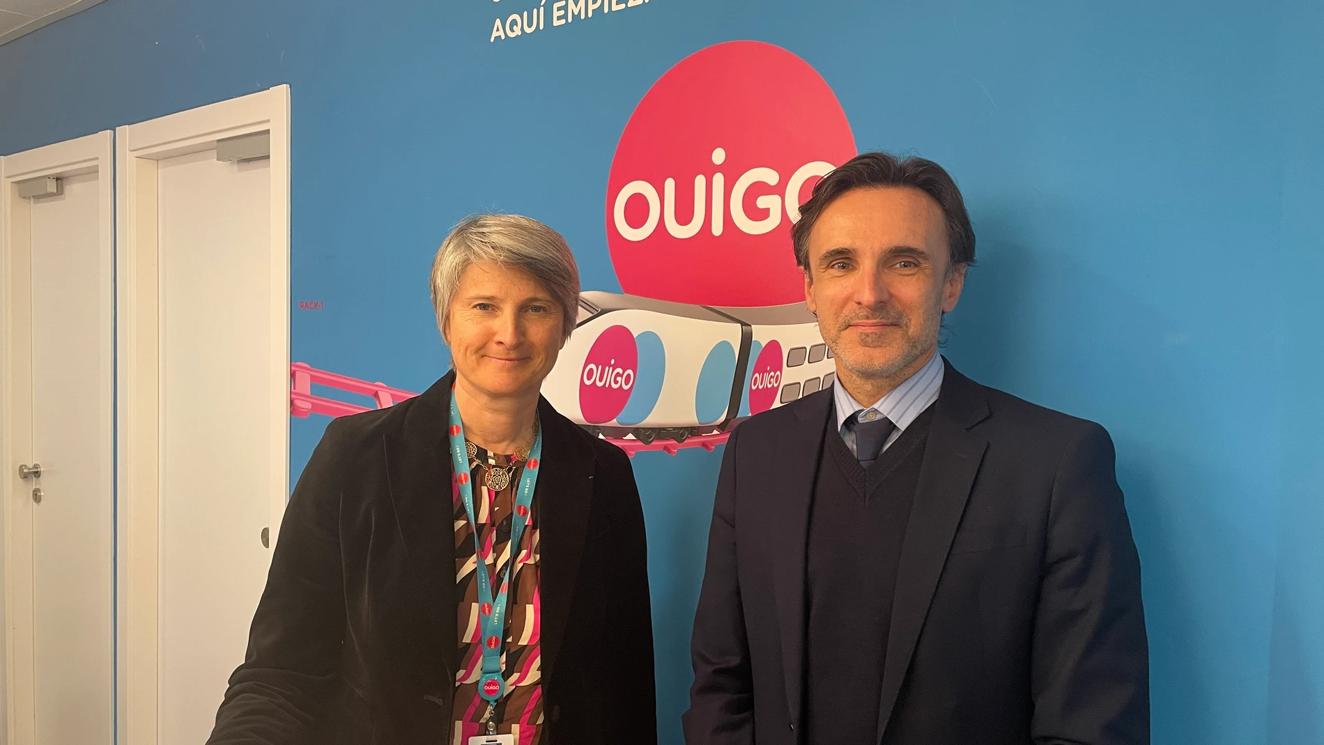 El consejero de Fomento e Infraestructuras, Jorge García Montoro, tras la reunión mantenida en Madrid con la directora general de Ouigo, Hélène Valenzuela