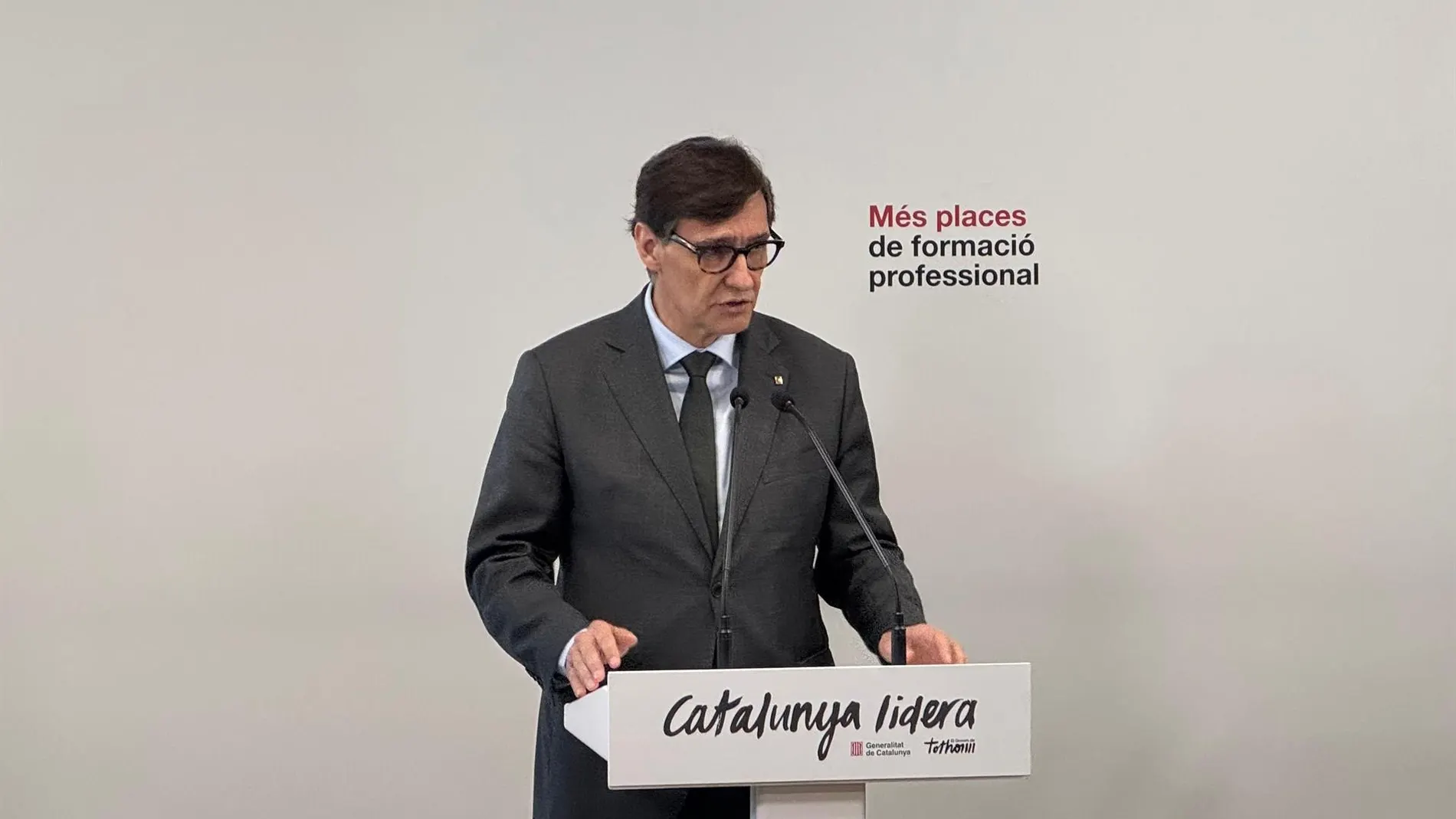 Illa pide "serenidad" y rigor ante la quita de deuda, que tilda de "positiva" para todas las CCAA y no sólo Cataluña