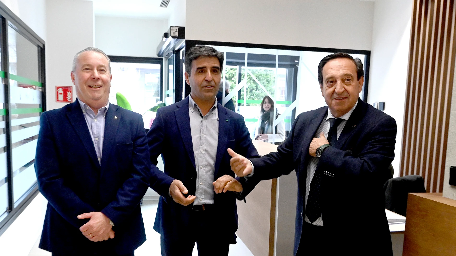 Inauguración de las nuevas oficinas de la Asociación Agraria Jóvenes Agricultores ASAJA de Burgos, con la asistencia de los presidentes nacional y regional, Pedro Barato y Donaciano Dujo, respectivamente, que acompañan al presidente provincial, Esteban Martínez