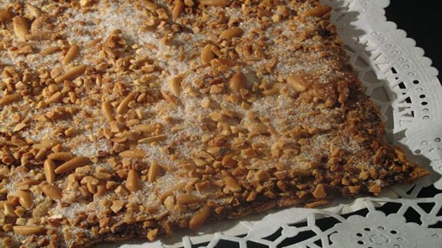 Coca de llardons
