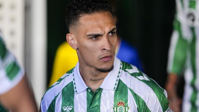 Fútbol.- Antony: "En el Betis me he reconectado conmigo mismo, cada día tengo más confianza"