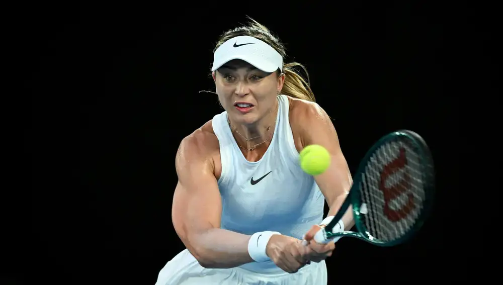 Tenis.- Paula Badosa se retira en cuartos de Mérida por una lesión de espalda
