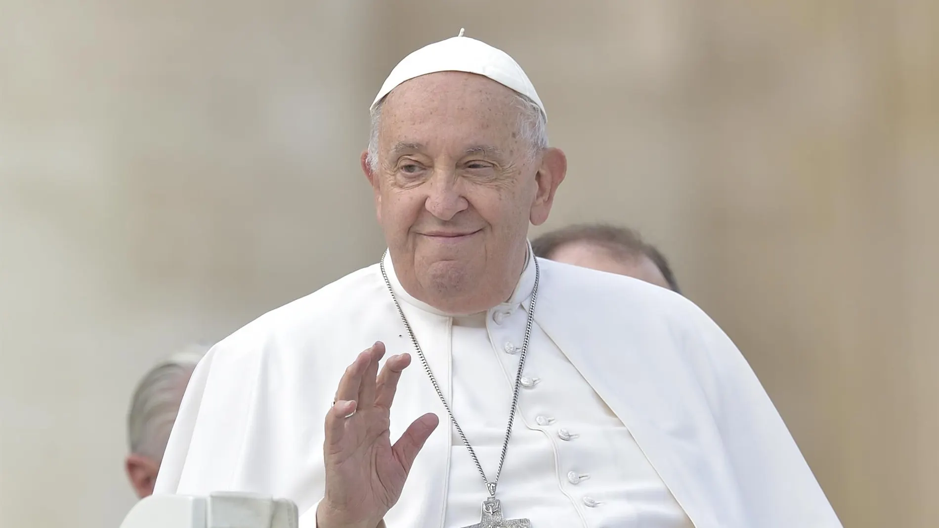 El obispo de Getafe, sobre el Papa: "Él es fuerte; tengo esperanza de que se recupere"