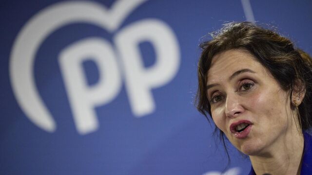 MADRID.-Ayuso llama a poner "pie en pared" a Sánchez y realizar "sacrificios" antes de que "el sanchismo arruine España"
