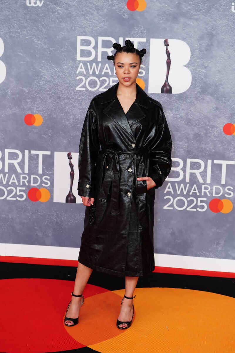 India Amarteifio en los Brit Awards 2025.