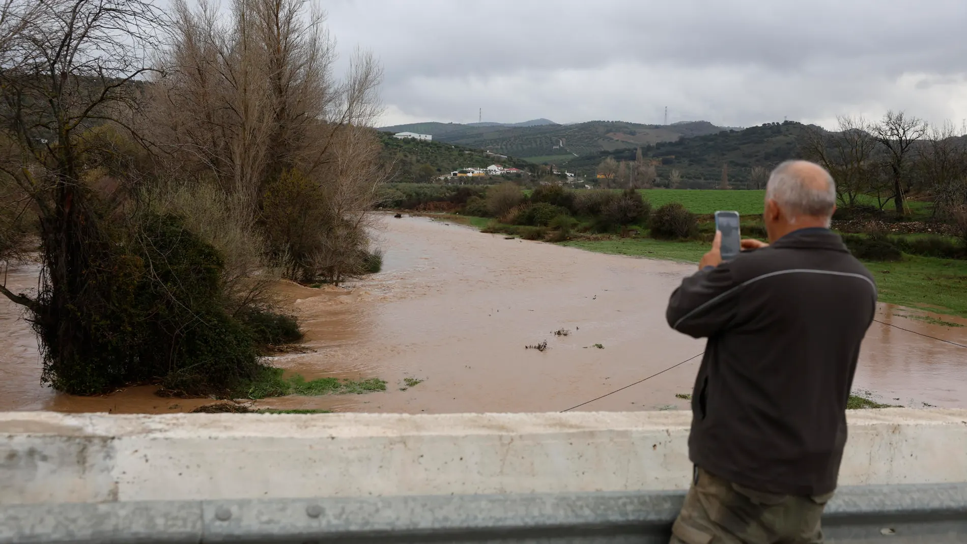 Ro Turón a su paso por el Burgo (Málaga)