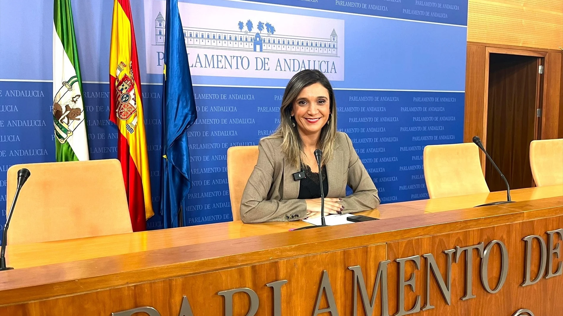 Tercer cambio en el PSOE para interpelar a Juanma Moreno en el Parlamento