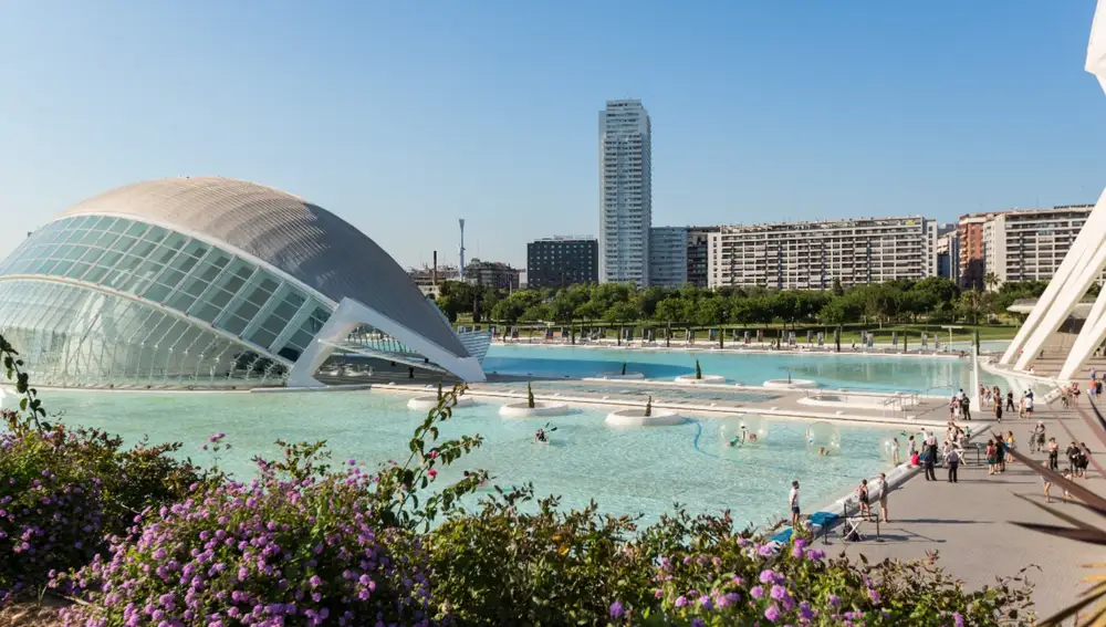 Valencia es un paraíso para los amantes de la naturaleza y el deporte.