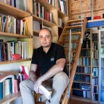 El poeta Juan Antonio González Iglesias, Premio Castilla y León de las Letras 2024 