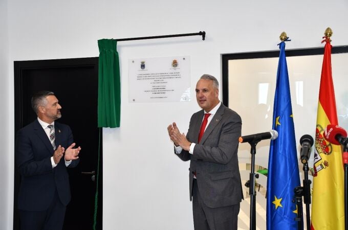 El PSOE valida los avales presentados por Ruiz Boix y Ruiz Arana en Cádiz
