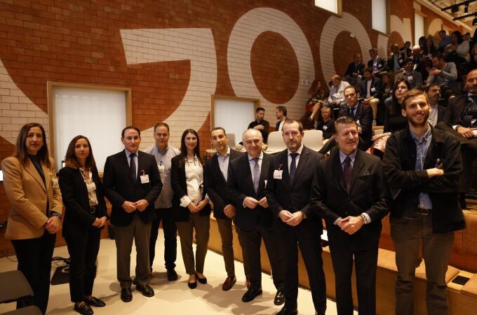 Málaga.- La CEM y CaixaBank reúnen en sede de Google a empresarios y expertos en torno a la IA y la ciberseguridad