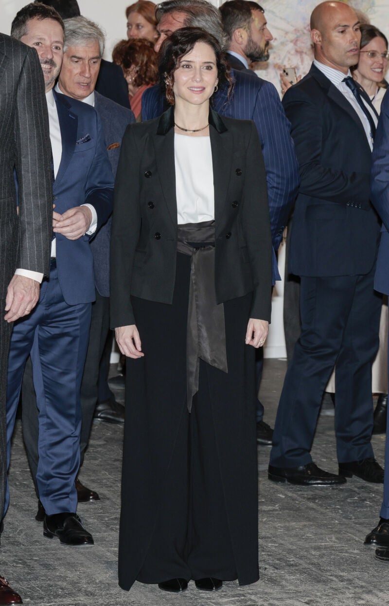 El look de Ayuso en Arco.