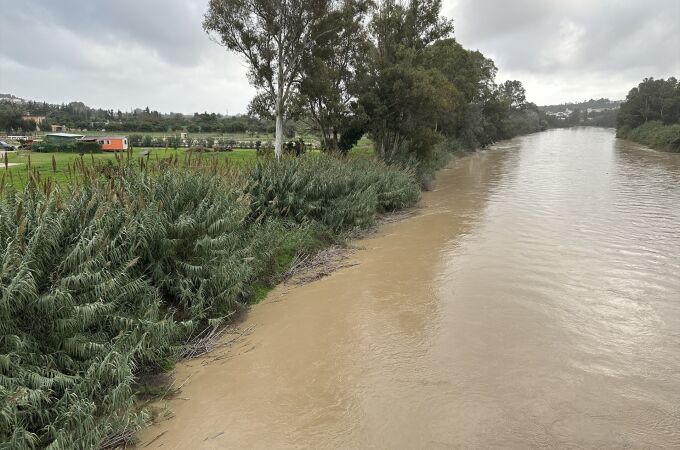 Río Guadiaro a su paso por las barriadas de San Roque