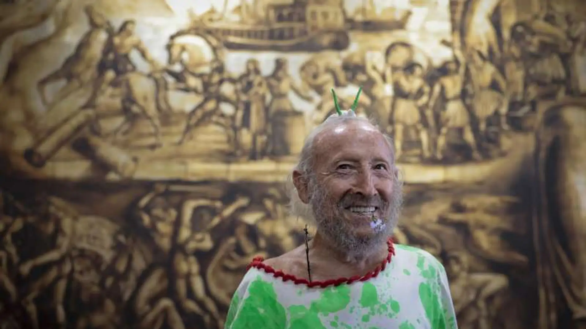 El docente de VIU José Miguel Arce lleva a Melilla la primera exposición de Ripollés en África