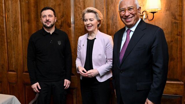 AMP.- Cumbre UE.- Costa y Von der Leyen escenifican el apoyo a Zelenski para negociar desde posición de fuerza
