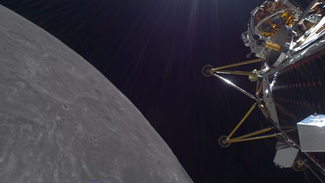 Científicos chinos descubren un manto más seco en la cara oculta de la Luna