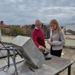 La delegada del Gobierno, Mariola Guevara, visitando la Delegación de Aemet en Murcia