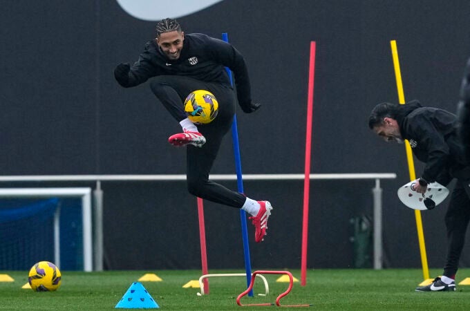 El FC Barcelona prepara su partido ante el Club Atlético Osasuna