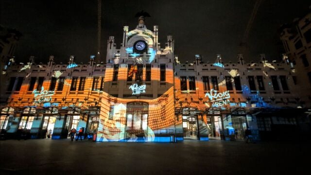 El Roig Arena crea un espectáculo de videomapping que se proyectará en la fachada de la Estación del Norte de Valencia